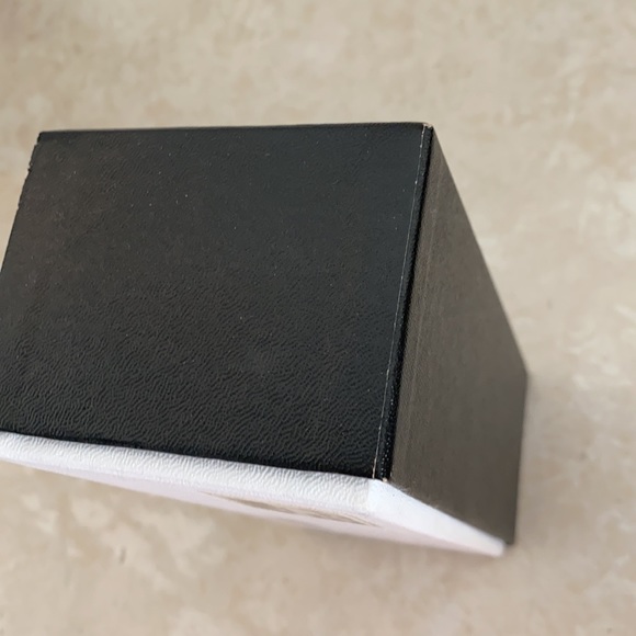 Authentic Chanel Box - Picture 5 of 9